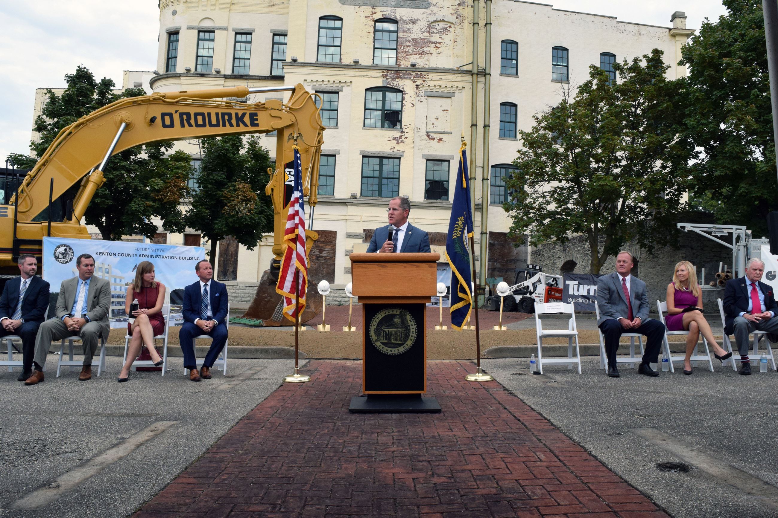 Judge/Executive Kris Knochelmann welcomes the crowd to the groundbreaking 2